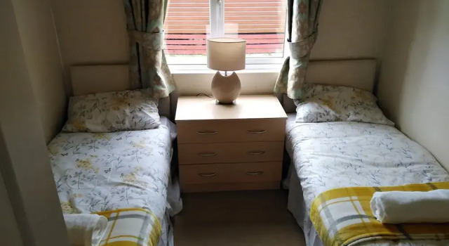 Charming 3-bed Lodge in Malton With hot tub, Забронировать Отель Отели Северного Йоркшира с парковкой, Парковка