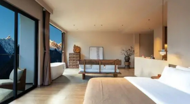 Люкс Yujian Mountain Snow Mountain Homestay