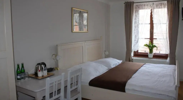 Hotel Barbakan, Забронировать Отель Отели Чески-Крумлов с парковкой, рядом с House of the Dyed Cloth, Парковка