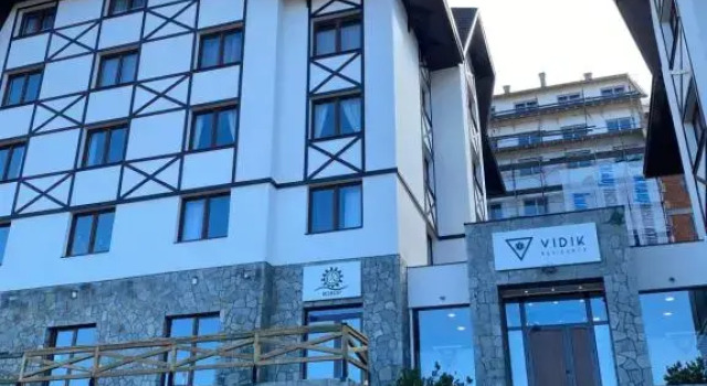 Vidik B30, Buchen Sie Hotel Kopaonik 