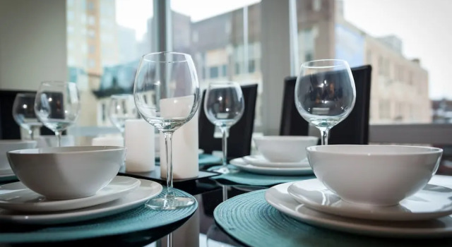 Апартаменты 2br Fully Furnished Apartment In Downtown - Great Location 2 Bedroom Apts by RedAwning