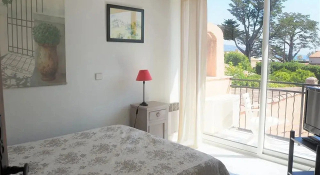 Villa in Sainte-Maxime near La Nartelle Beach, Забронировать Вилла La Nartelle Mimosa Road