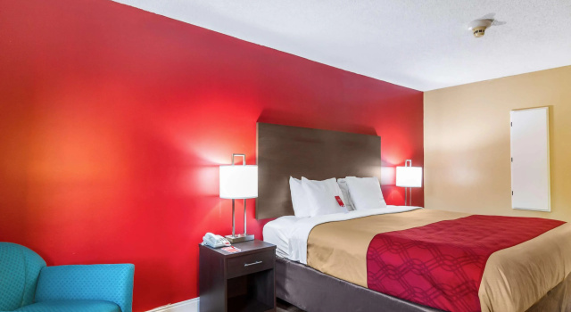 Econo Lodge Brunswick, Boek Hotel Hotels in Georgia met parkeren, Parkeren