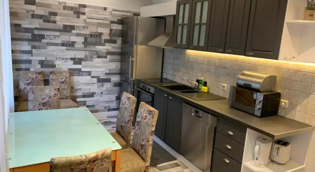 Апартаменты Grey central apartment