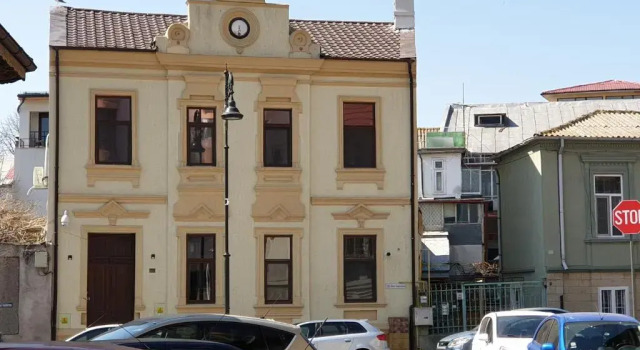 Kogalniceanu House, Забронировать Отель Отели Констанцы с парковкой, рядом с Площадь Овидия, Парковка