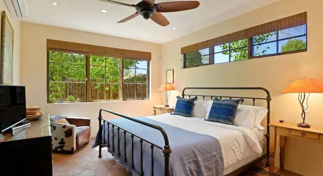 Коттедж Luxury Casa Cuervo - Luxury Home With Gorgeous Amenities a Block off Canyon Rd