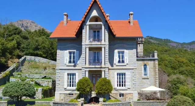 Châtelet de Campo, Prenota Hotel Campo Corsica