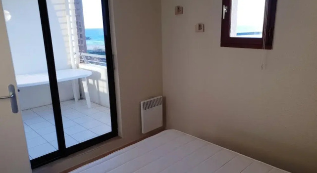 Apartment with 2 Bedrooms in Agde, with Wonderful Sea View, Pool Access, Furnished Terrace - 100 M From the Beach, Book Lejlighed Agde Canal du Midi