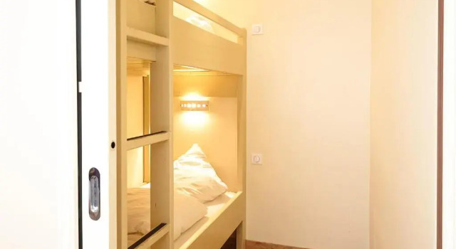 Семейный номер Standard Best Western Le Cheval Blanc -Vue sur le port-plein centre ville