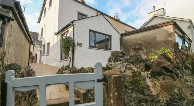 Rose Cottage, Varaa Lomakoti Mökit kohteessa Merseyside, Mökki