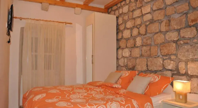 Студия Apartments Lucic