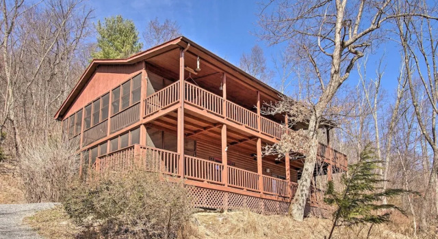 Cabin with Decks and Fire Pit Near Lost River, Réserver Maison de vacances Lost River États-Unis