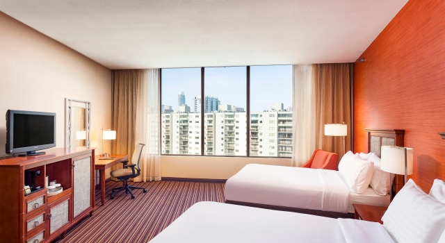 Holiday Inn Austin -Town Lake by IHG, Забронировать Отель Отели Остина 3 звезды, рядом с Austin City Hall, 3*