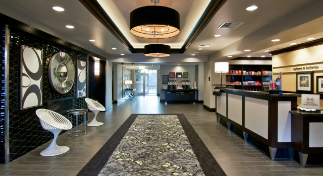 Hampton Inn & Suites Bellevue Downtown-Seattle, Rezerwuj Hotel Bellevue Waszyngton