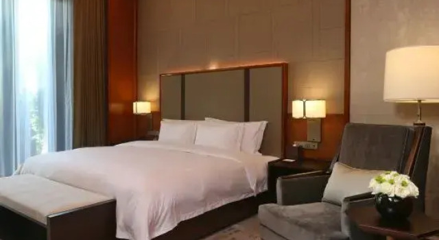 Люкс Deluxe с видом на сад Fortune Grove Hotel