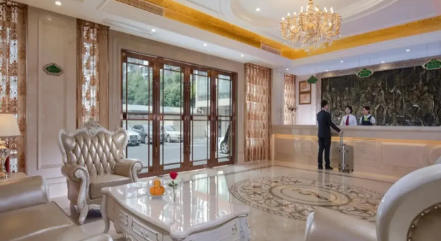 Vienna Hotel Chengdu Dufu Cottage the Jinsha Site, Boek Hotel Hotels in Chengdu met parkeren, Parkeren