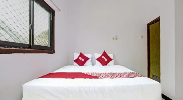 OYO 91773 Ab Homestay, Prenota Hotel Hotel a Banyuwangi con parcheggio, Parcheggio