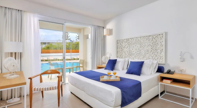 Двухместный номер Superior St Constantin Sea Hotel & Spa Resort