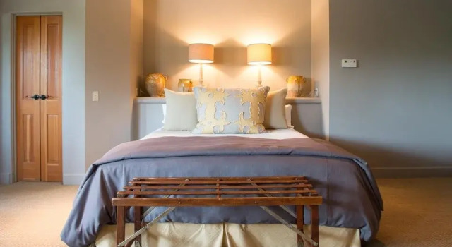 Seven Branches Venue and Inn, Забронировать Отель Сонома Wine Country - Northern California, рядом с Туристическое бюро округа Сонома-Вэлли