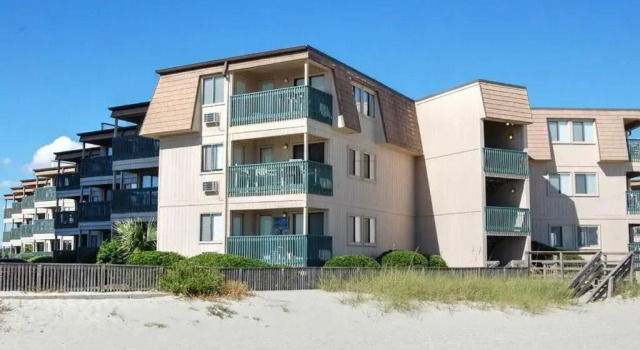 A Place at The Beach 9520-1E, Забронировать Отель Отели Миртл-Бич с бассейном, рядом с Glen Dornoch Waterway Golf Links, Бассейн