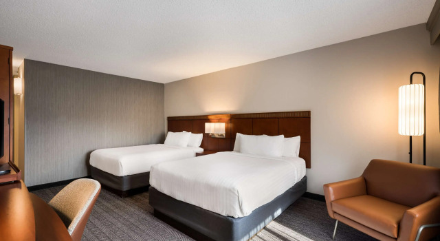 Четырёхместный номер Deluxe Sonesta Select San Jose Airport