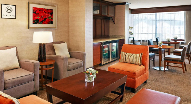 Standard Vierer Klub Zimmer Sheraton Augusta Hotel