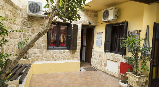 Spot Hotel