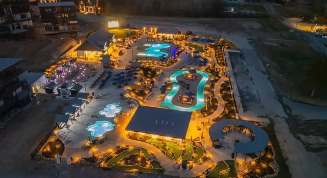 Люкс Firefly Lodge Indoor Pool Theater Hot Tub