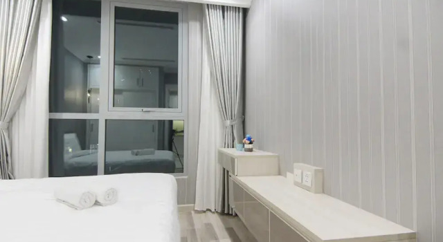 Апартаменты с 2 комнатами с балконом Bayhomes Central Park Serviced Apartment