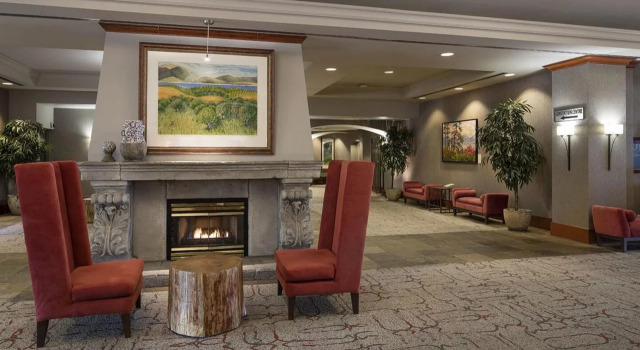 Penticton Lakeside Resort, Buchen Sie Resort Hotels in British Columbia mit Pool, Schwimmbad