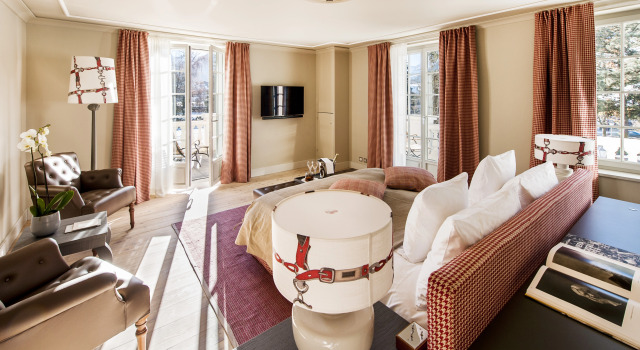 Le Grand Bellevue, Забронировать Отель Отели Шато-д'Э с парковкой, рядом с Горнолыжный курорт Гштаадт, Парковка