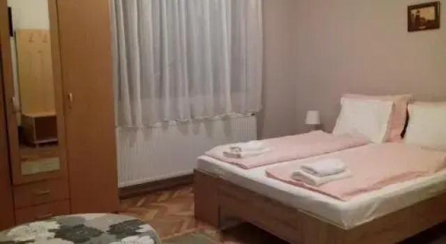 Guest House Dimitrije, Buchen Sie Pension Niska Banja Zentralserbien
