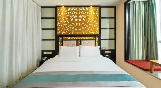 Люкс Super 8 Hotel (Yizhou Hechi University & Bus Terminal Branch)