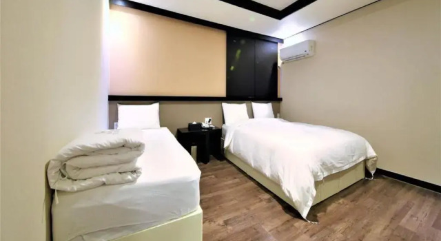 Двухместный номер Standard Elysee Hotel