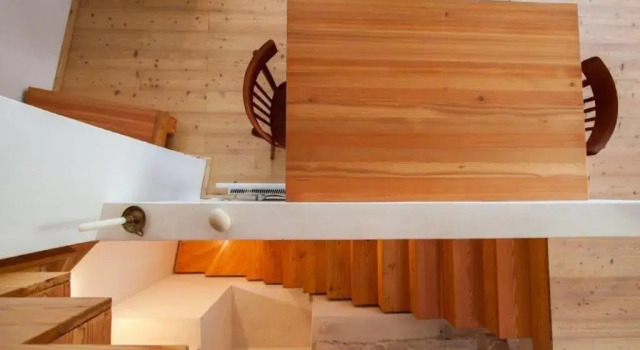 Authentic Stone House Kut, Prenota Hotel Vis 