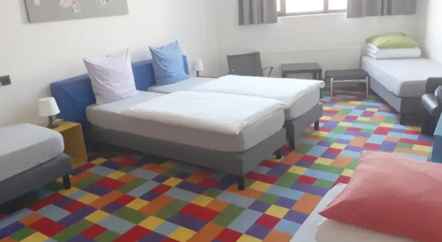 FunKey Hotel, Prenota Hotel Schaarbeek - Schaerbeek Bruxelles, vicino a Square Ambiorix