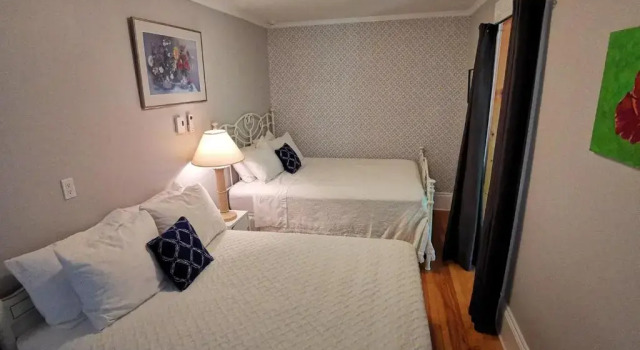 By The River Bed&breakfast, Book Bed and Breakfast SPA-hoteller i River Valley, SPA