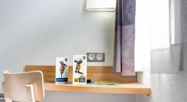 Номер Standard Hôtel Inn Design Montluçon