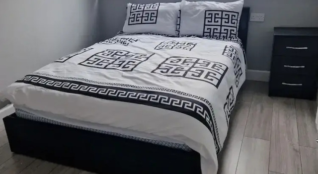 Birmingham Blissful House, Забронировать Отель Отели Англии 3 звезды, 3*