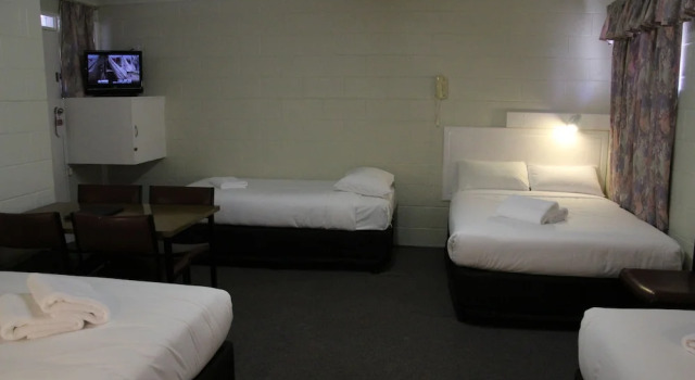 Шестиместный семейный номер Standard Central Coast Motel
