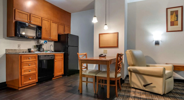 Двухместный номер Standard MainStay Suites Denham Springs - Baton Rouge East