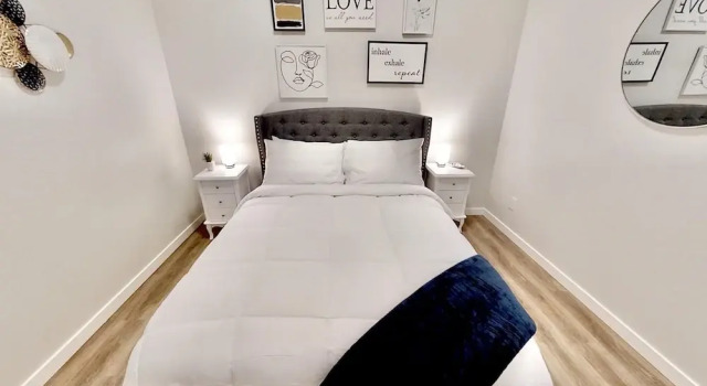 Brand New, Top Floor Condo Downtown, Buchen Sie Hotel Kelowna British Columbia