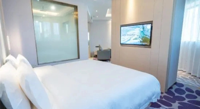 Двухместный люкс Deluxe с видом на улицу LavandeLavande Hotel (Zhongshan Tanzhou Business Center Branch)