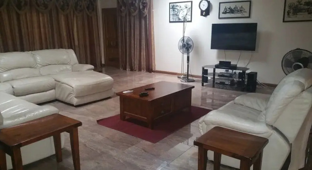 Lord Apartment West Legon Accra, Rezervovat Apartmán Hotely v Greater Accra s parkováním, Parkování