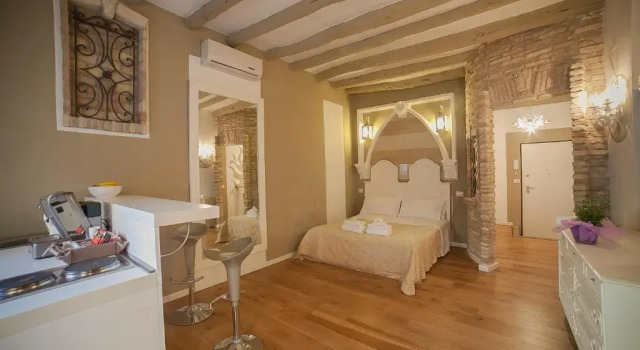 Студия Deluxe Oisife Apartments