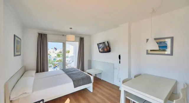 Студия OLA Apartamentos Cala dOr