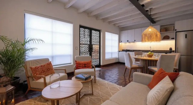 Paseo del Centro I Boutique Condos I Centro Histórico, Забронировать Бутик-отель Отели Сан-Мигель-де-Альенде с парковкой, рядом с Las Monjas Temple, Парковка