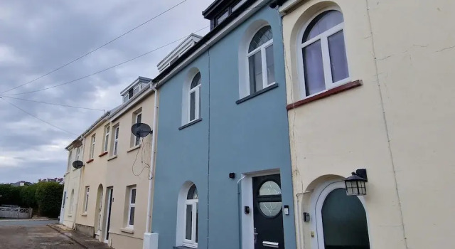Luxury Sea View Modernised Pembrokeshire Cottage