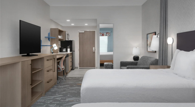 Четырёхместный люкс Home2 Suites By Hilton Syracuse Liverpool Airport Area