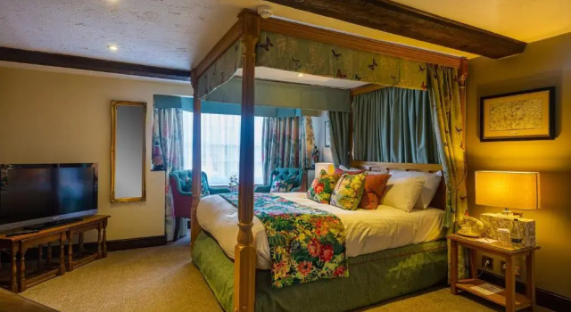 Номер Deluxe The Bell Inn, Stilton, Cambridgeshire - The Coaching Inn Group